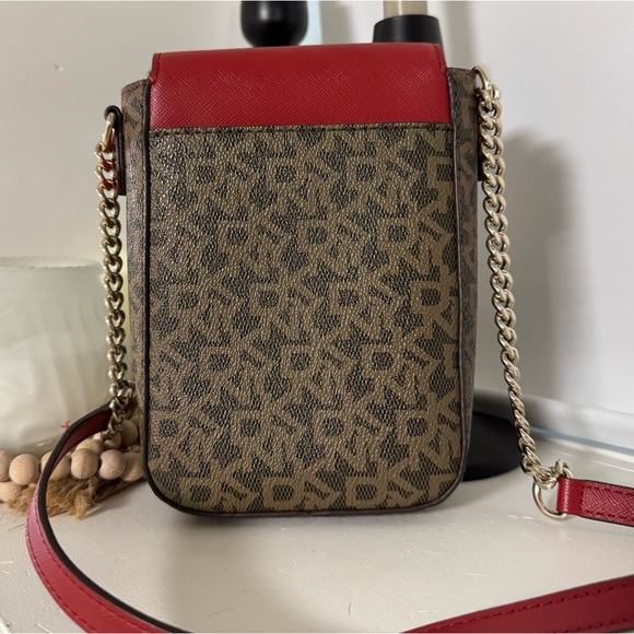 DKNY Purse Like New - Picture 6 of 13